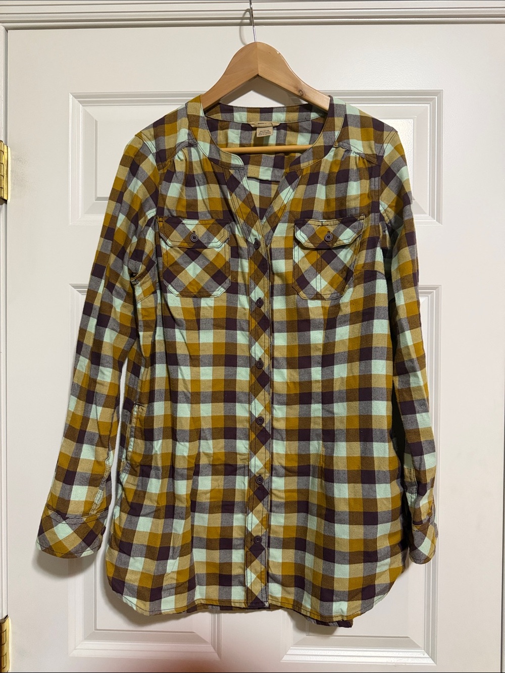 DULUTH TRADING CO. Brown + Blue Plaid Collarless Button-Up Flannel